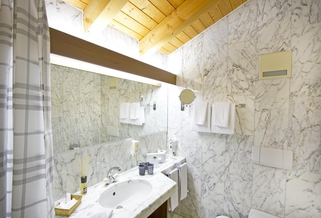 Hotel Steinmattli อาเดลโบเดิน ภายนอก รูปภาพ